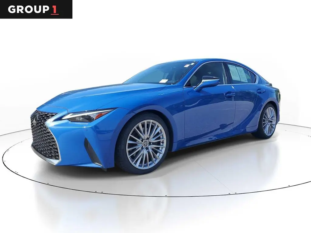 2023 Lexus IS 300 Premium