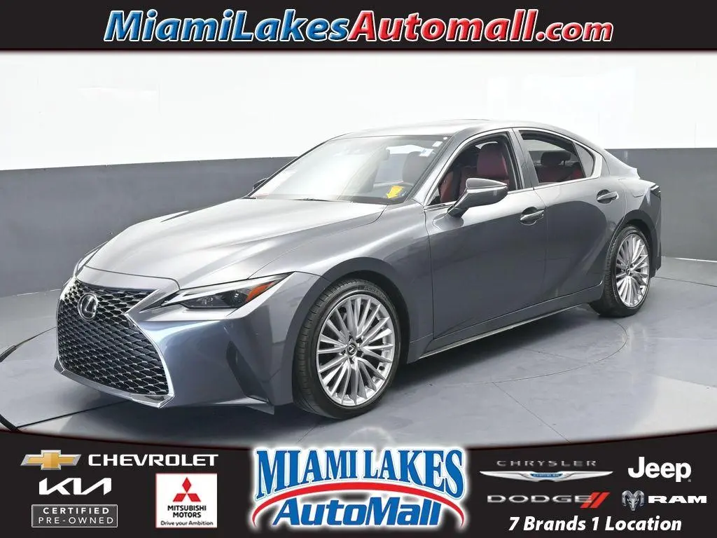 2025 Lexus IS 300 300
