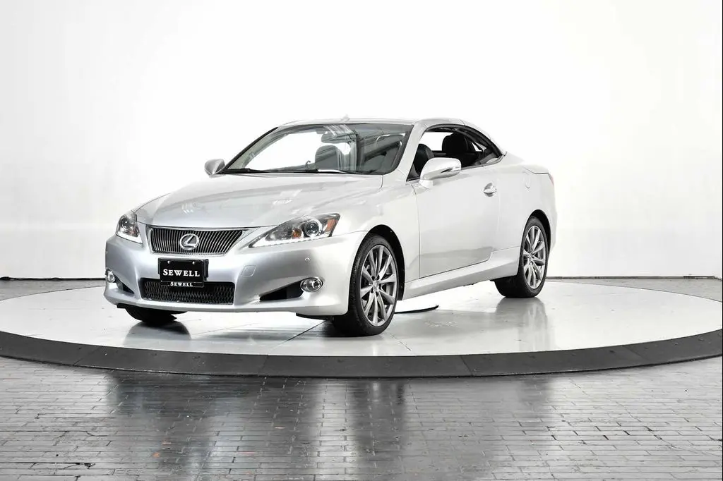 2015 Lexus IS Base