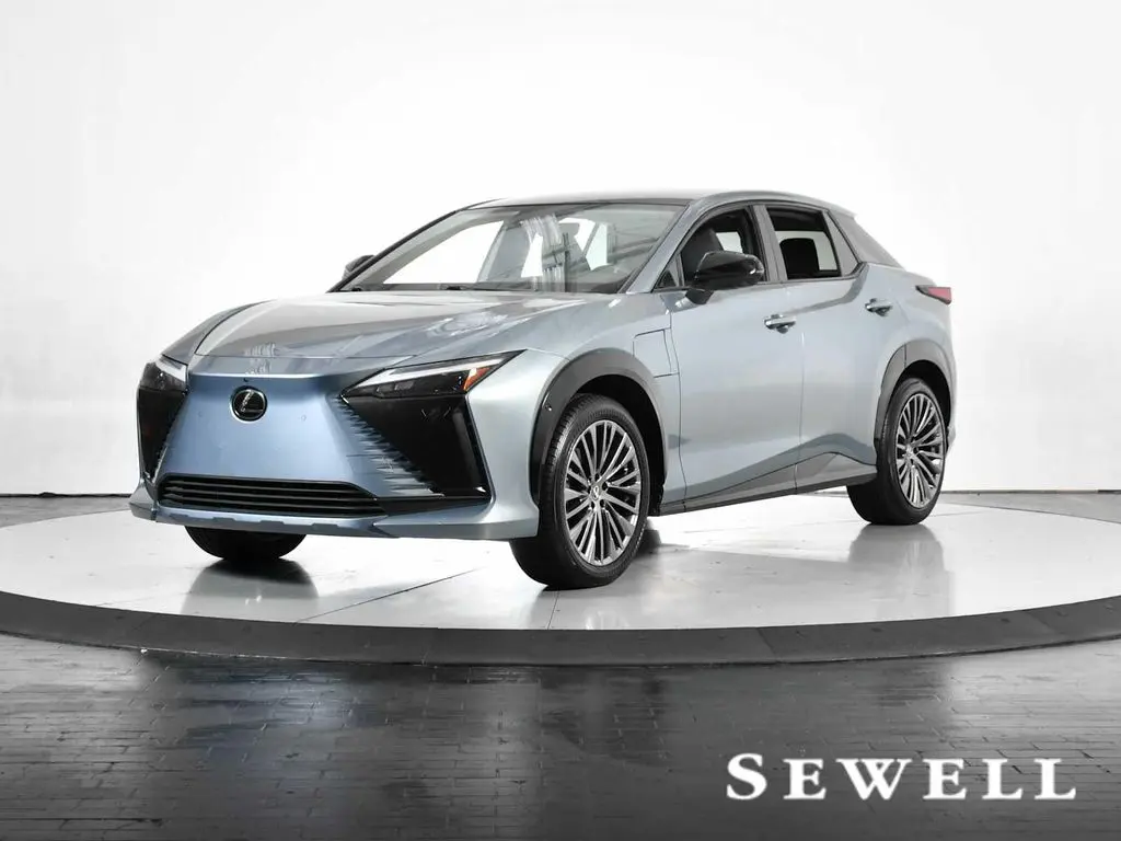 2023 Lexus RZ 450e Luxury