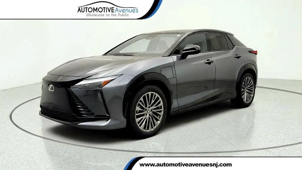 2023 Lexus RZ 450e Luxury