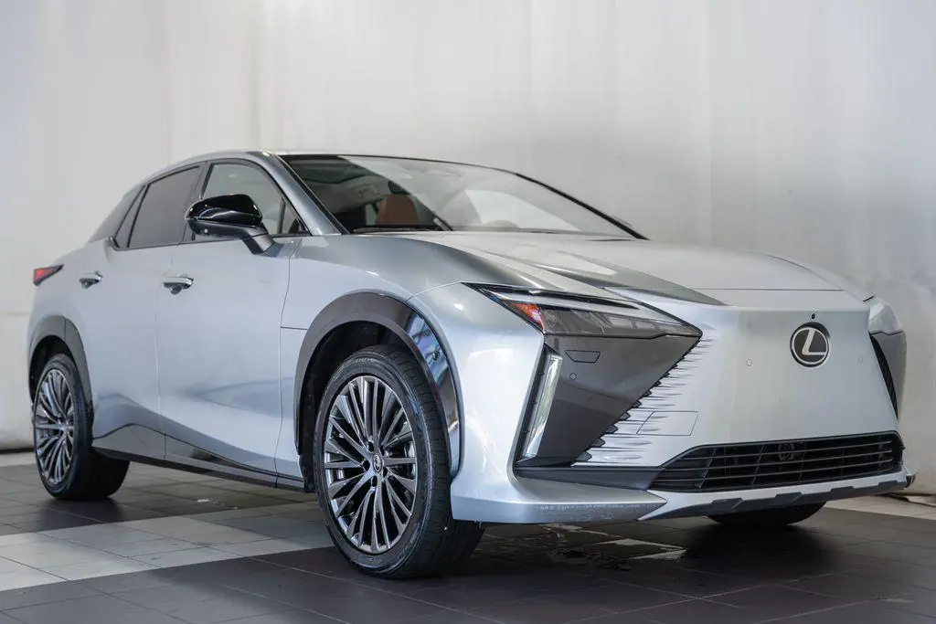 2023 Lexus RZ 450e Luxury