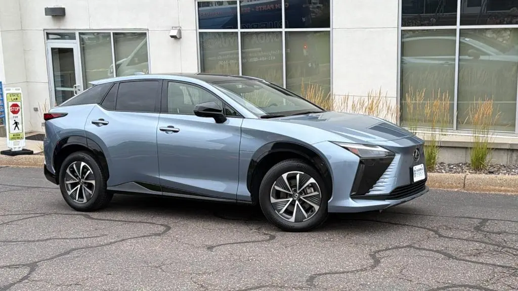 2023 Lexus RZ 450e Luxury