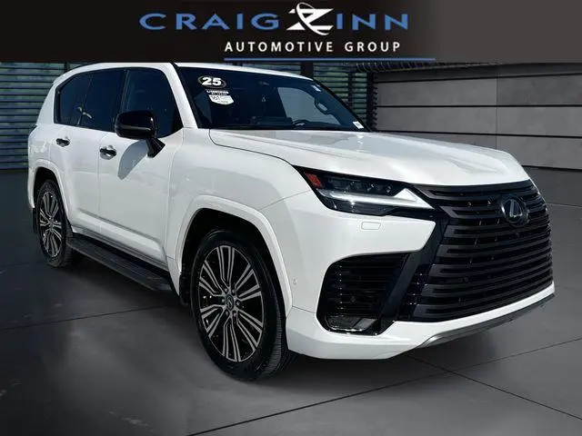 2025 Lexus LX 700h Luxury