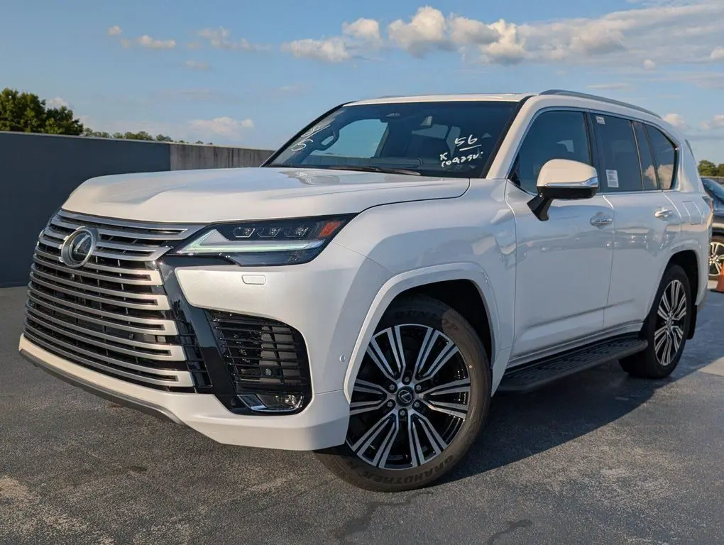 2026 Lexus LX 700h Luxury