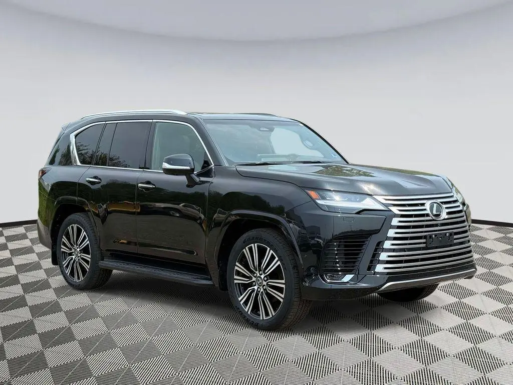 2025 Lexus LX 700h Luxury