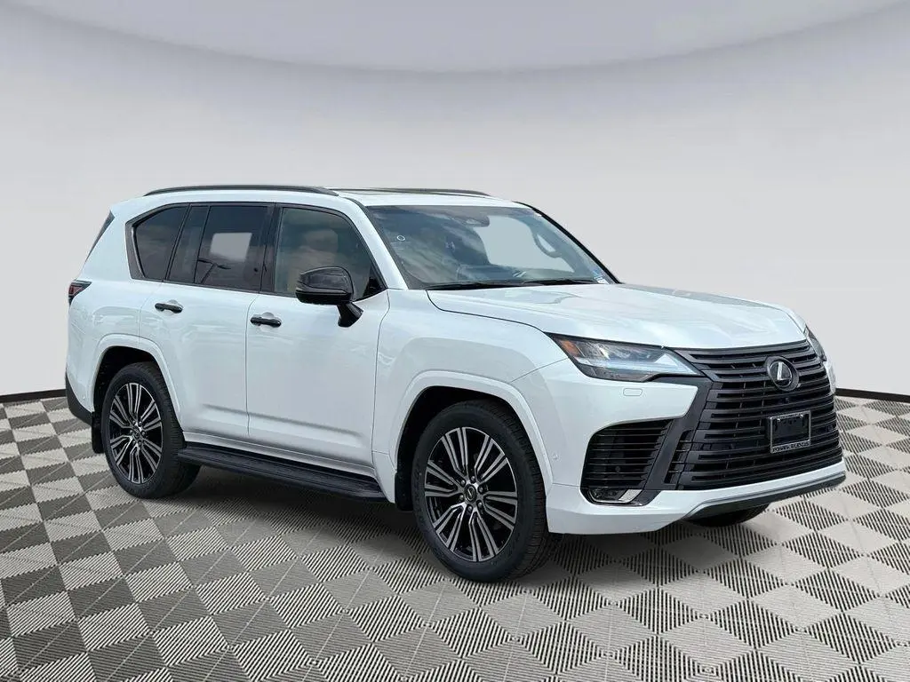 2026 Lexus LX 700h Luxury