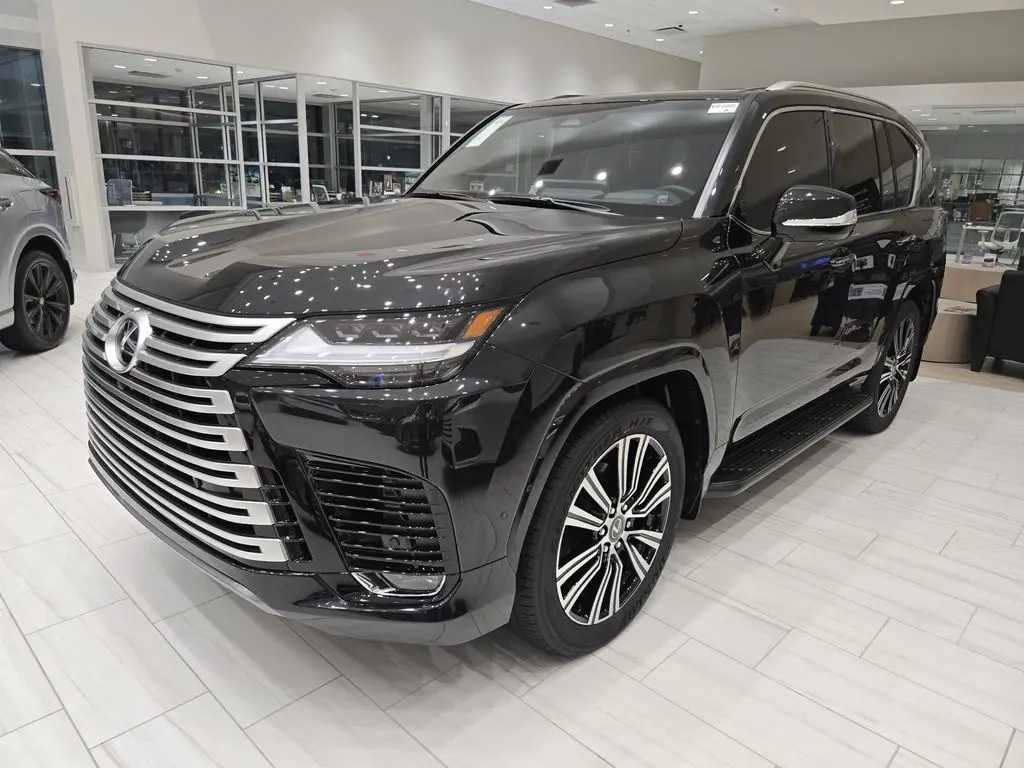 2026 Lexus LX 700h Luxury