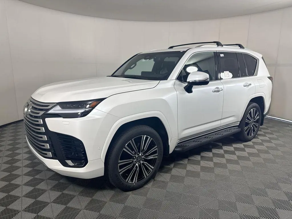 2026 Lexus LX 700h Luxury