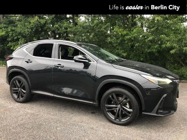 2022 Lexus NX 450h+ Luxury