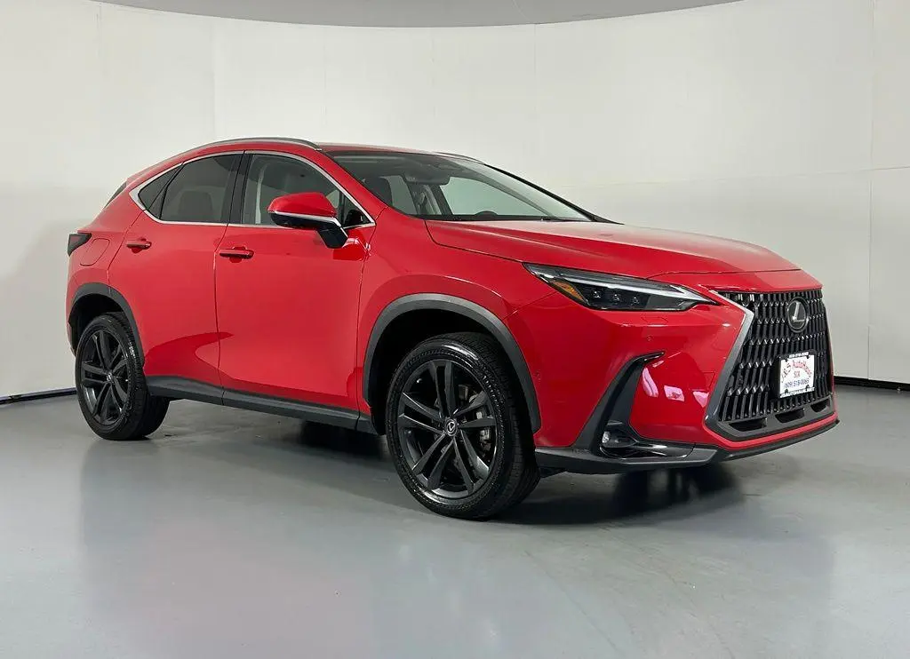 2022 Lexus NX 450h+ Luxury