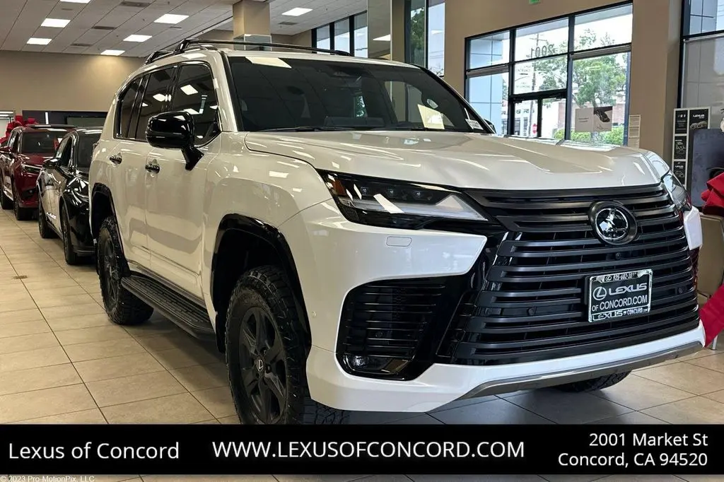 2026 Lexus LX 700h Overtrail
