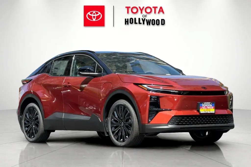 2026 Toyota C-HR XSE