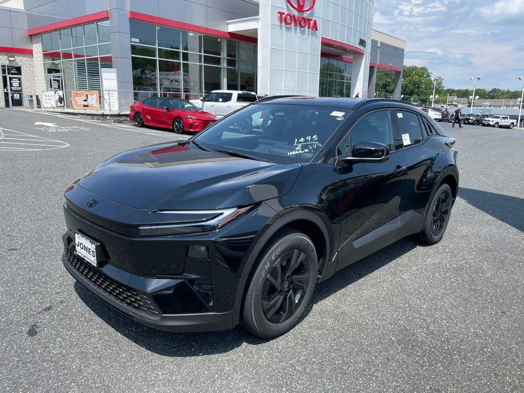 2026 Toyota C-HR SE