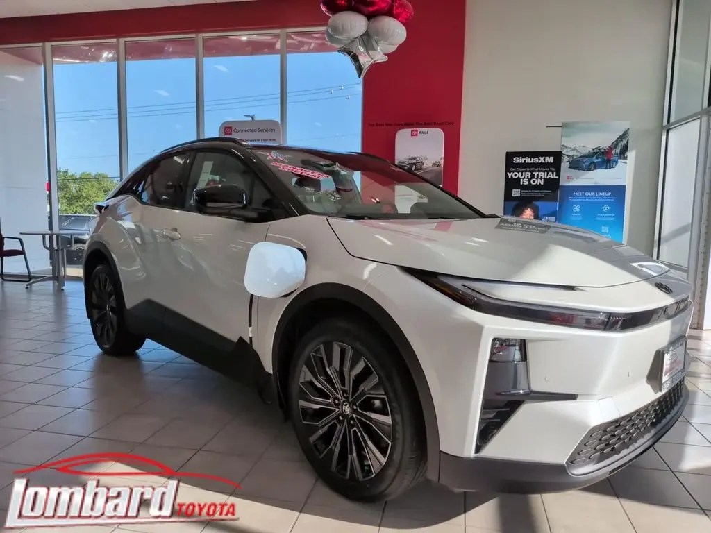 2026 Toyota C-HR XSE