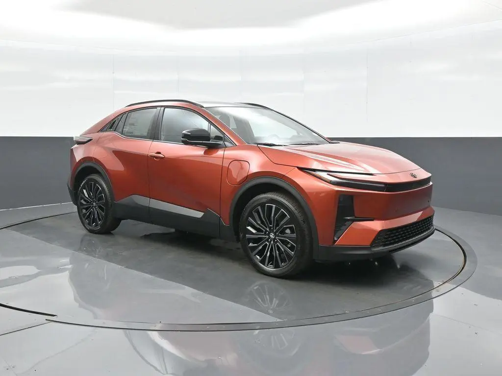 2026 Toyota C-HR XSE