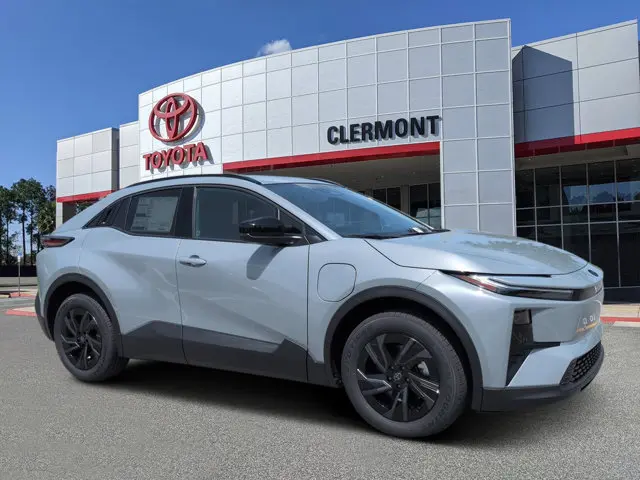 2026 Toyota C-HR SE