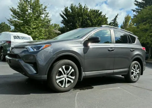 2017 Toyota RAV4 LE