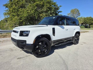 2026 Land Rover Defender 110 X-Dynamic SE
