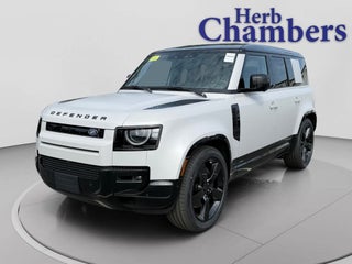 2026 Land Rover Defender 110 X-Dynamic SE