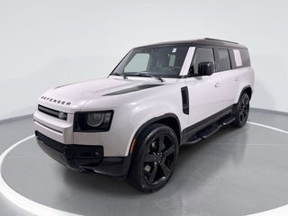 2026 Land Rover Defender 130 X-Dynamic SE