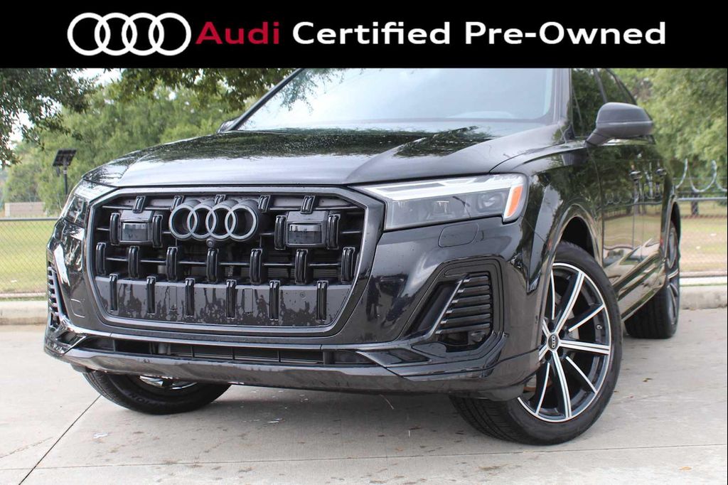2025 Audi Q7 Premium Plus