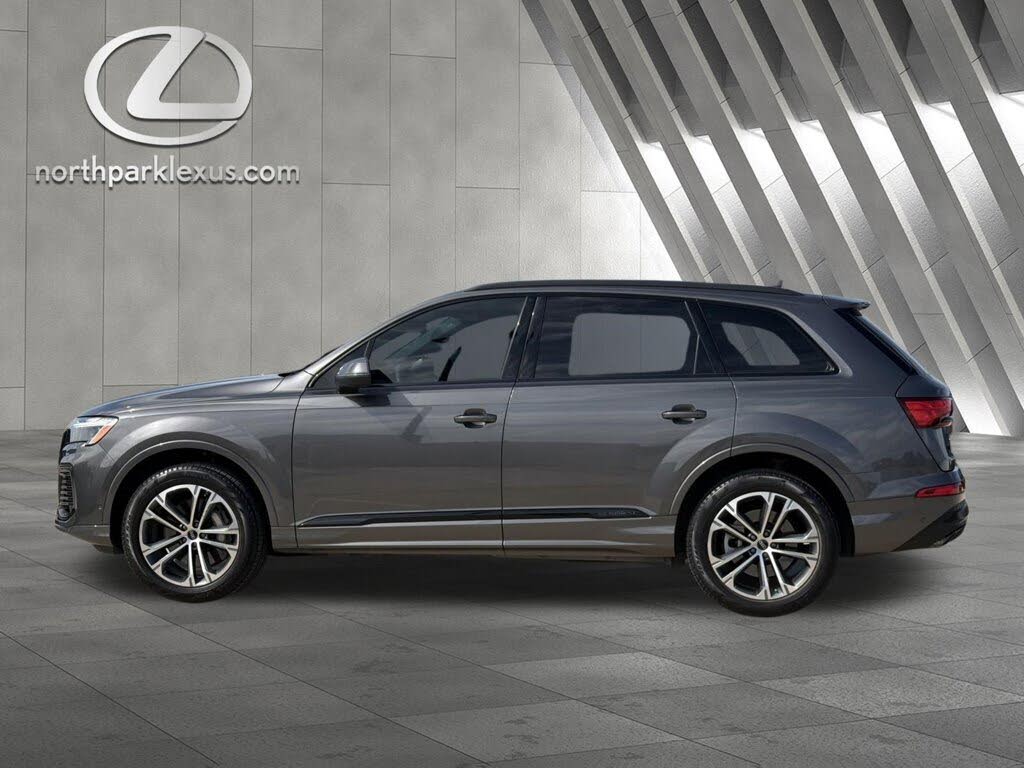 2025 Audi Q7 Premium Plus