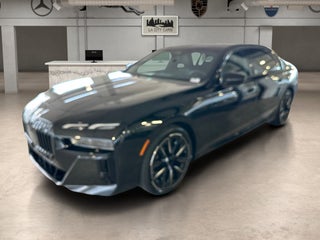 2025 BMW 7 Series 740i