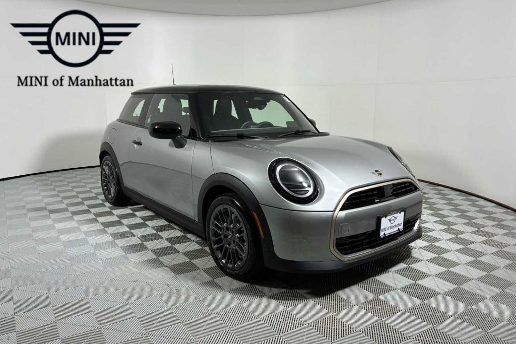 2026 MINI Hardtop Signature Plus