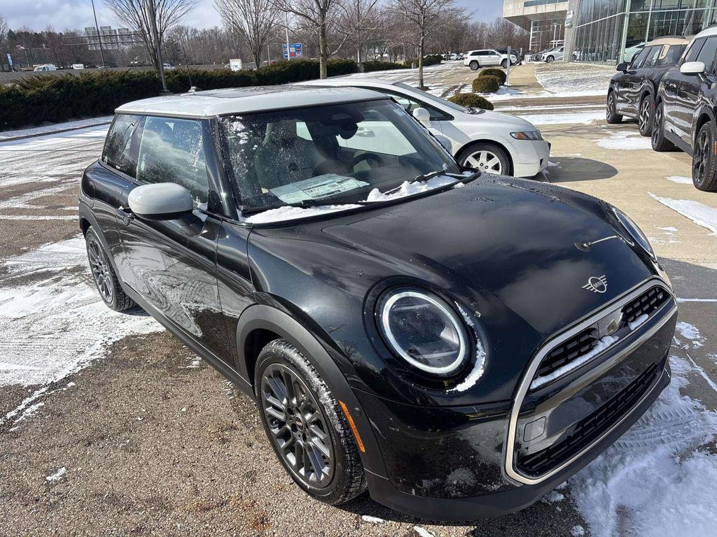 2026 MINI Hardtop Signature Plus