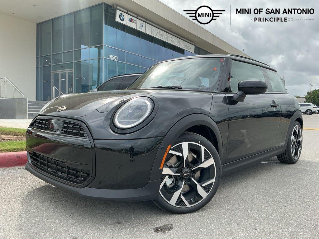 2026 MINI Hardtop Signature Plus