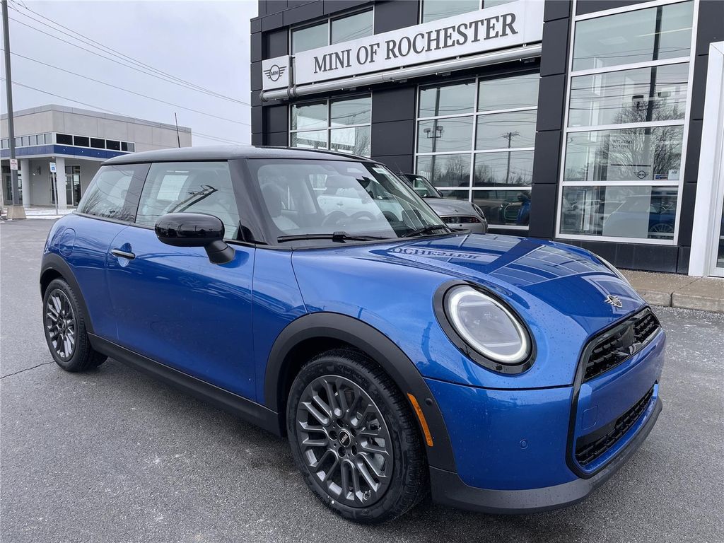 2026 MINI Hardtop Signature Plus