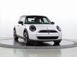 2025 MINI Hardtop Signature Plus