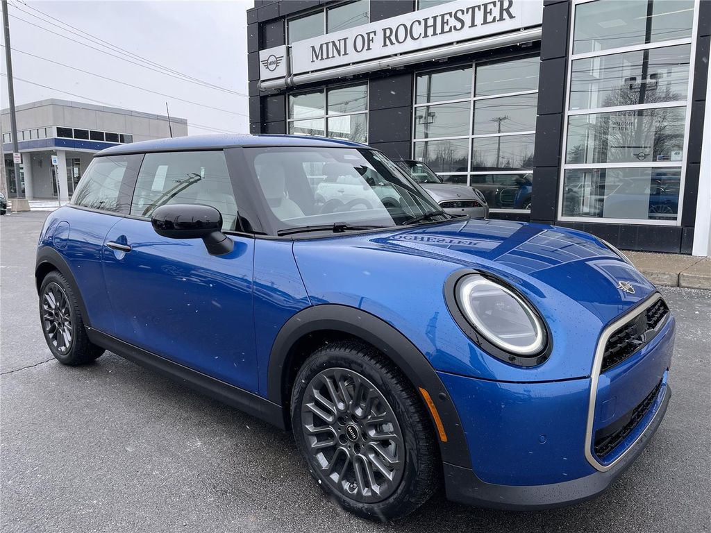 2026 MINI Hardtop Signature Plus