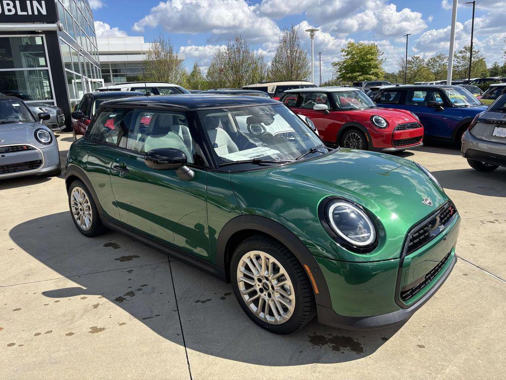 2026 MINI Hardtop Signature Plus