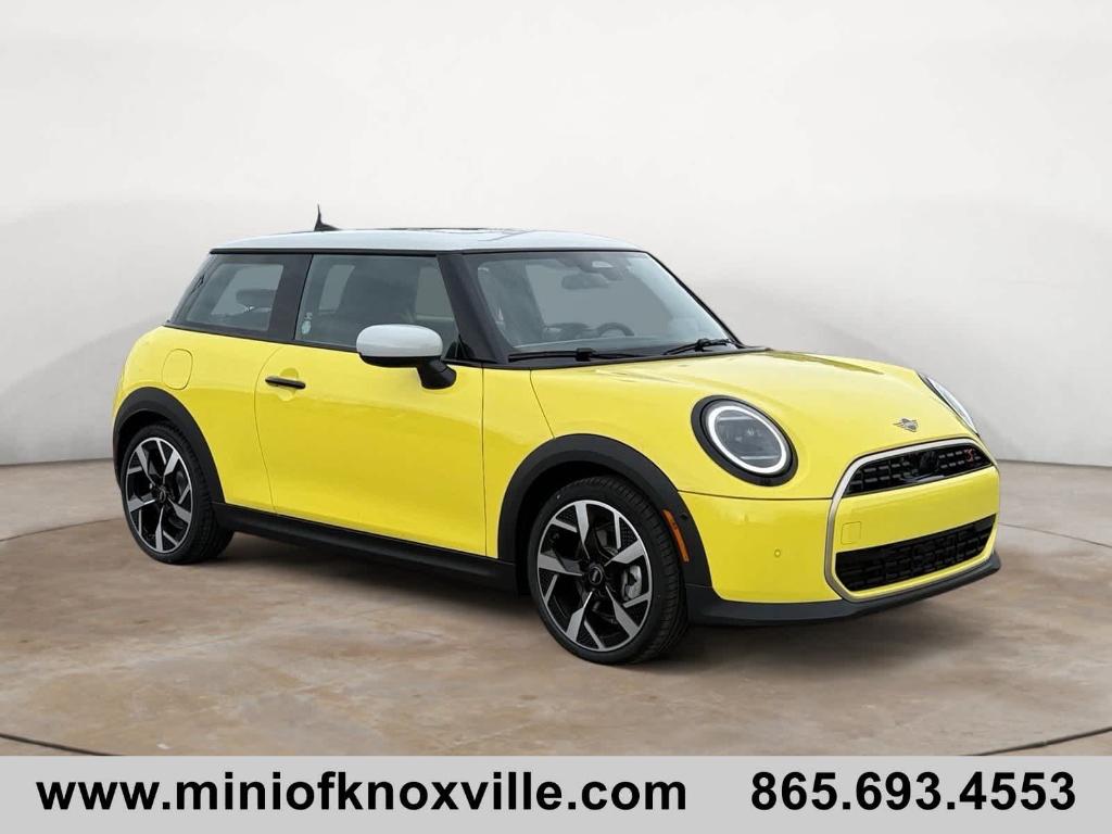 2026 MINI Hardtop Signature Plus