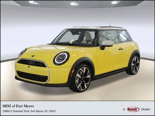 2026 MINI Hardtop Signature Plus
