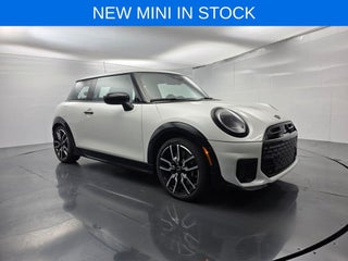 2026 MINI Hardtop Signature Plus