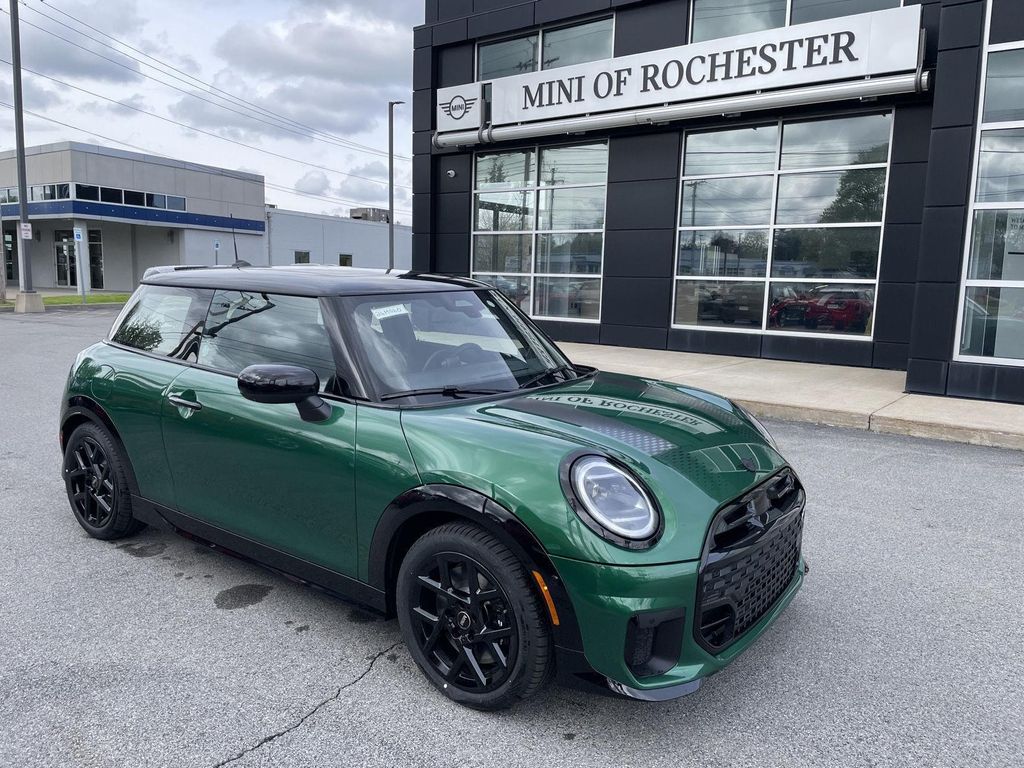 2026 MINI Hardtop Signature Plus