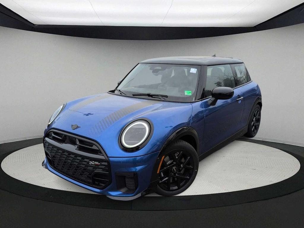 2026 MINI Hardtop Signature Plus