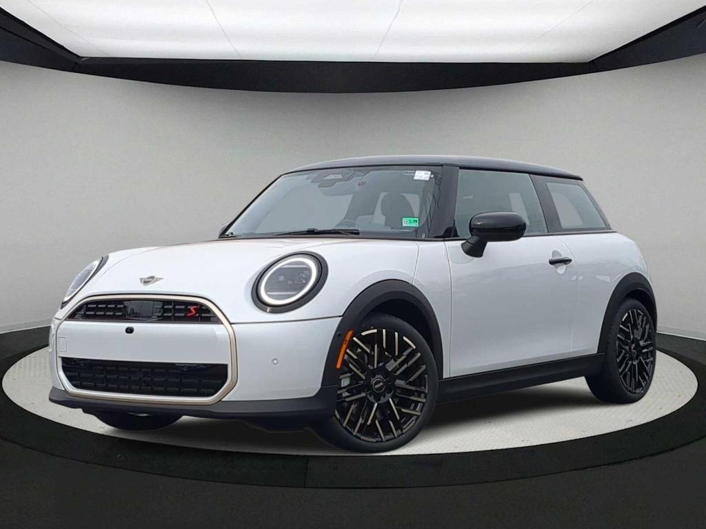 2026 MINI Hardtop Signature Plus