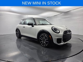 2026 MINI Hardtop Signature Plus