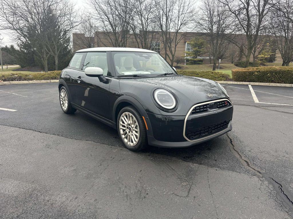 2026 MINI Hardtop Signature Plus