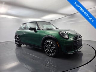 2026 MINI Hardtop Signature Plus