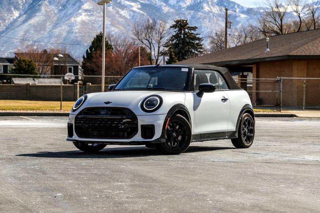 2026 MINI Cooper Iconic