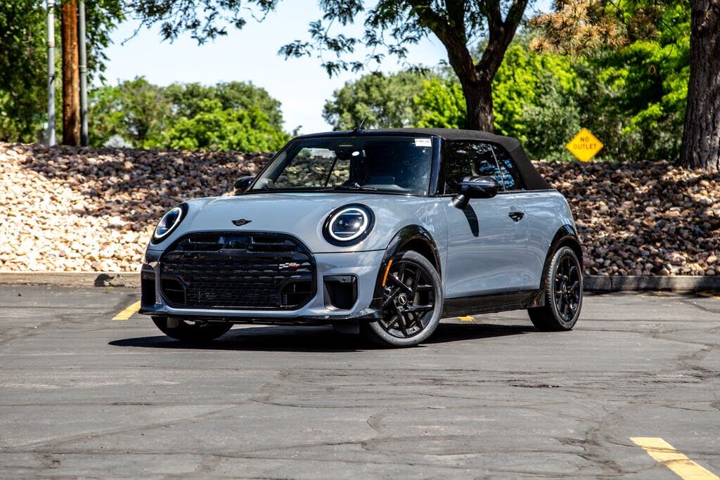 2026 MINI Cooper Iconic