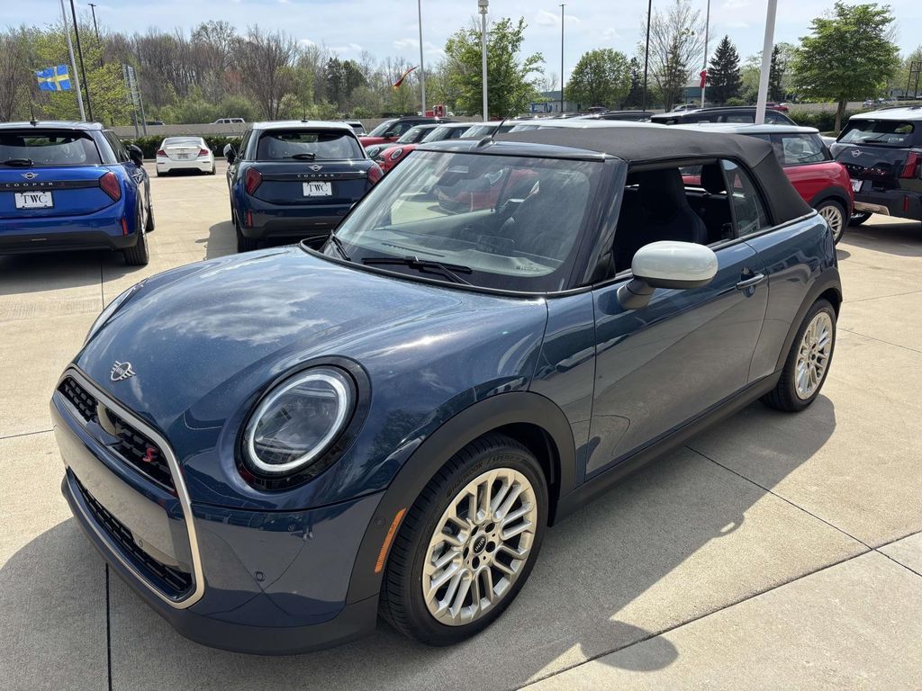 2026 MINI Cooper Iconic
