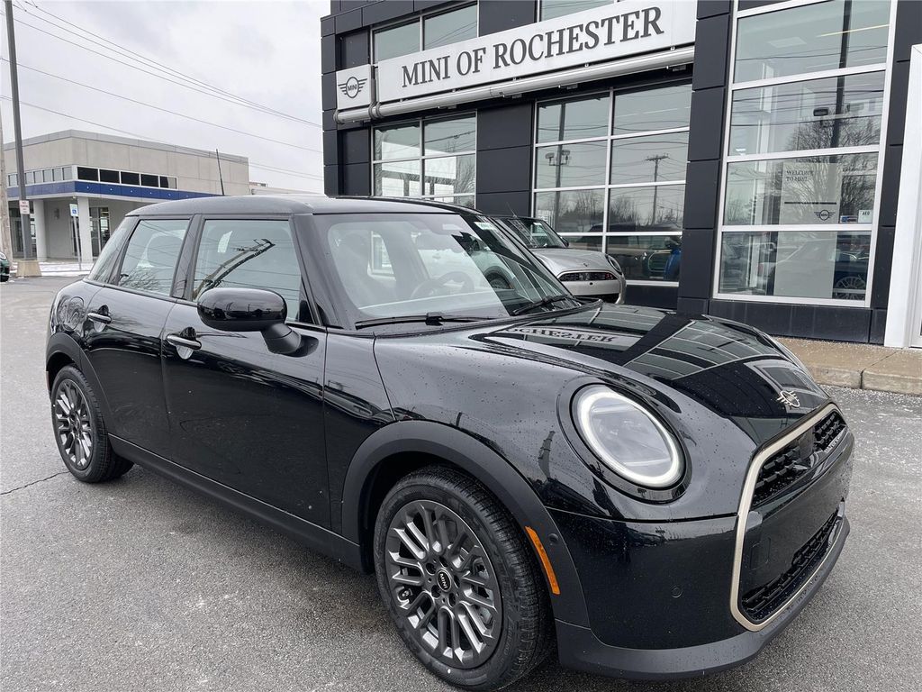 2026 MINI Hardtop Signature Plus