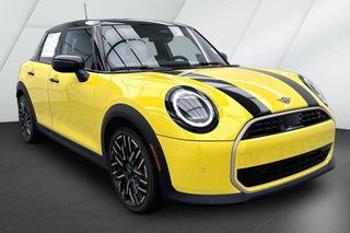 2025 MINI Hardtop Signature Plus