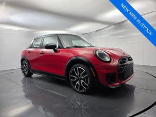 2026 MINI Hardtop 4 Door Iconic